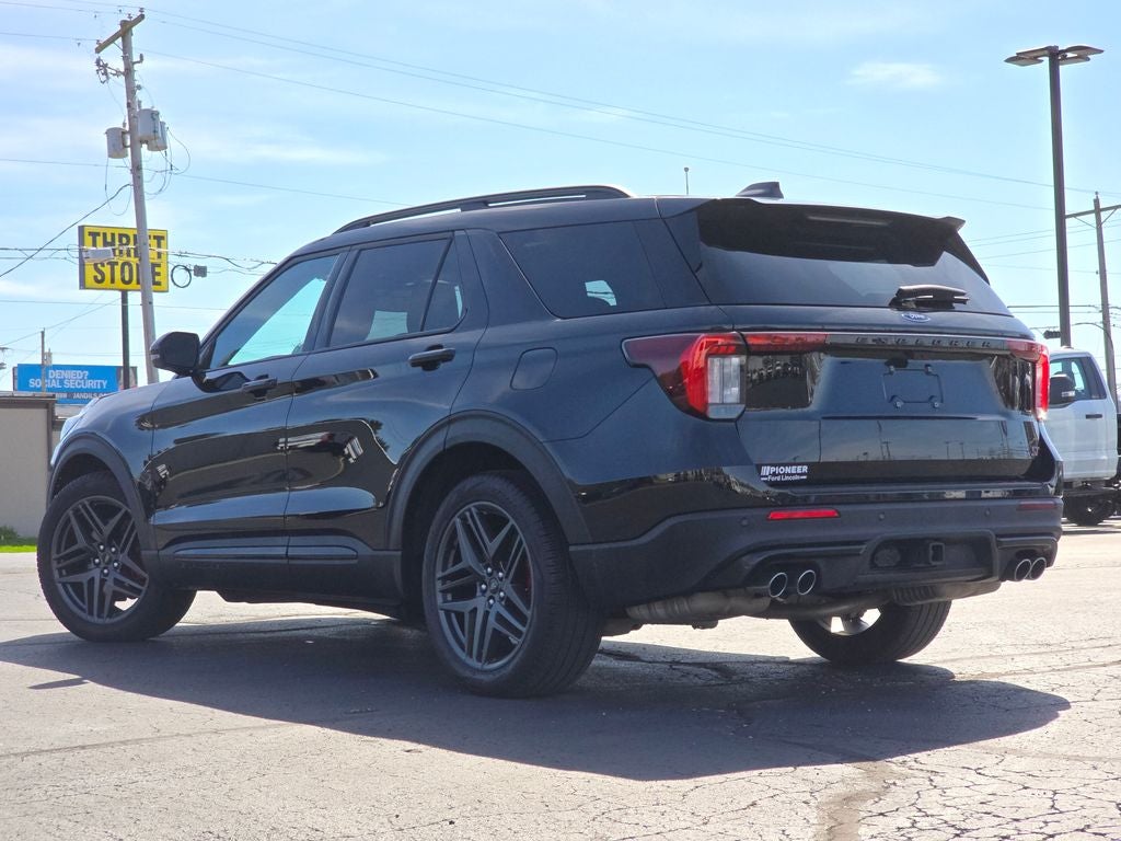2025 Ford Explorer ST