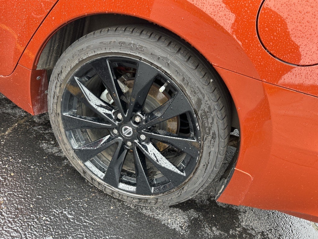 2022 Nissan Maxima SR