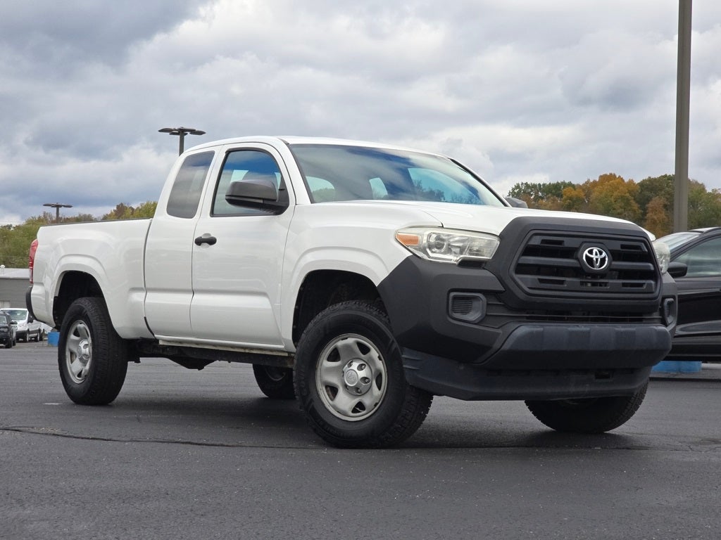 2017 Toyota Tacoma SR