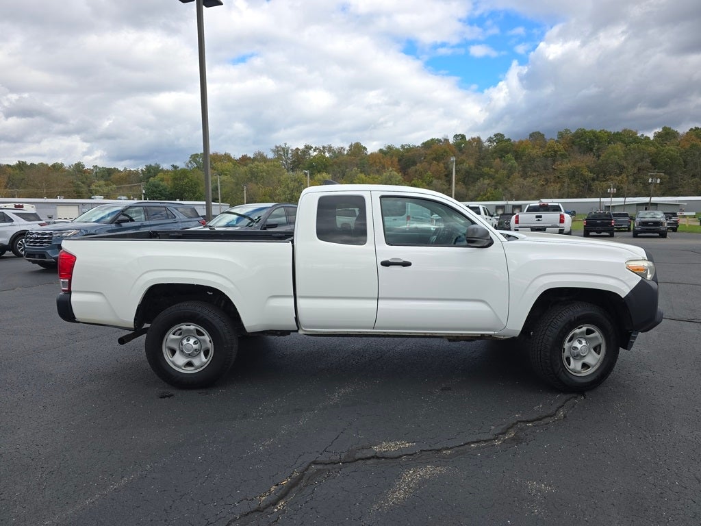 2017 Toyota Tacoma SR