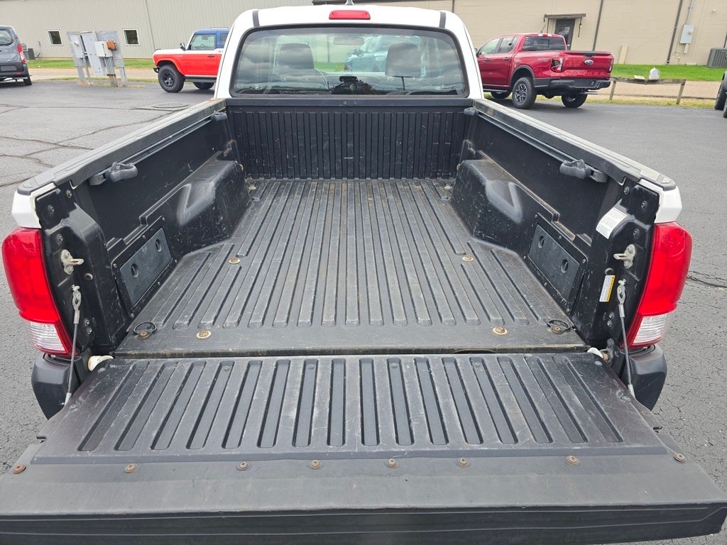 2017 Toyota Tacoma SR