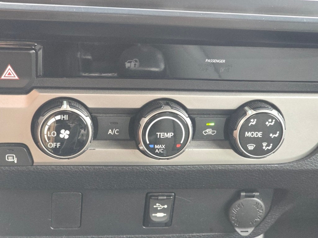 2017 Toyota Tacoma SR