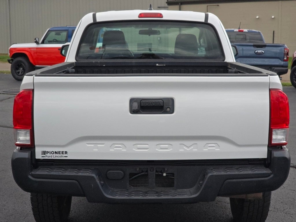 2017 Toyota Tacoma SR