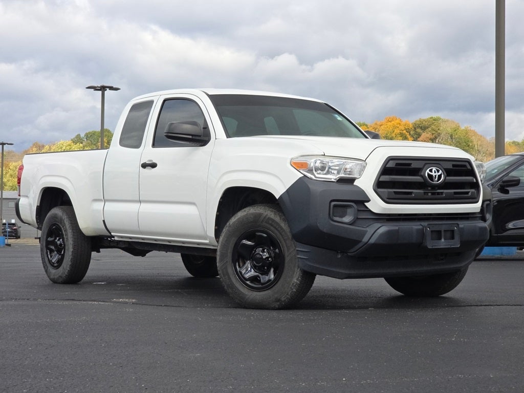 2017 Toyota Tacoma SR