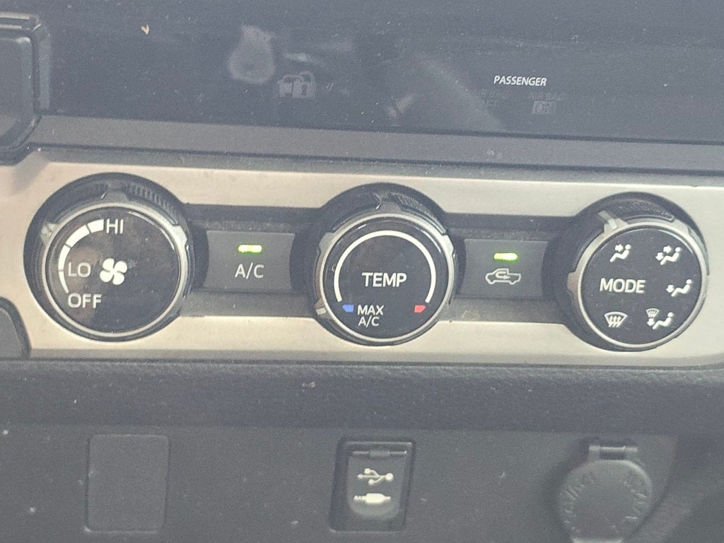 2017 Toyota Tacoma SR