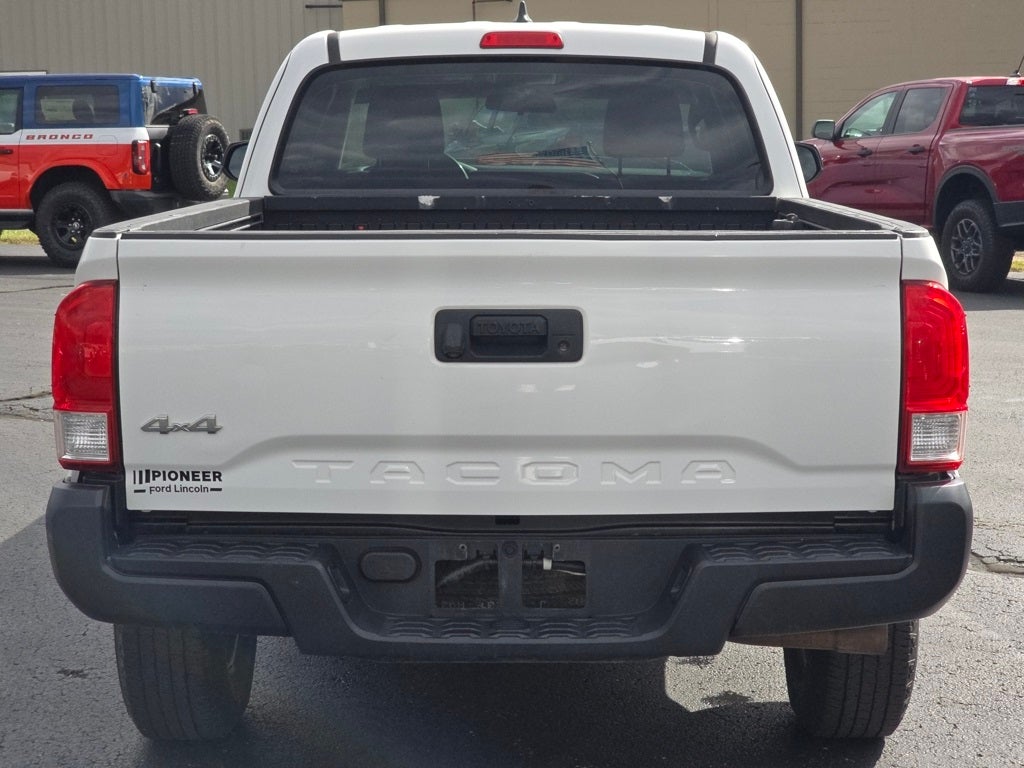 2017 Toyota Tacoma SR