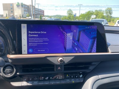2025 Toyota Crown Signia Limited