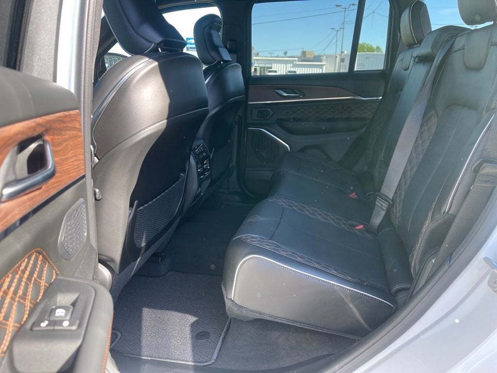 2025 Jeep Grand Cherokee Summit