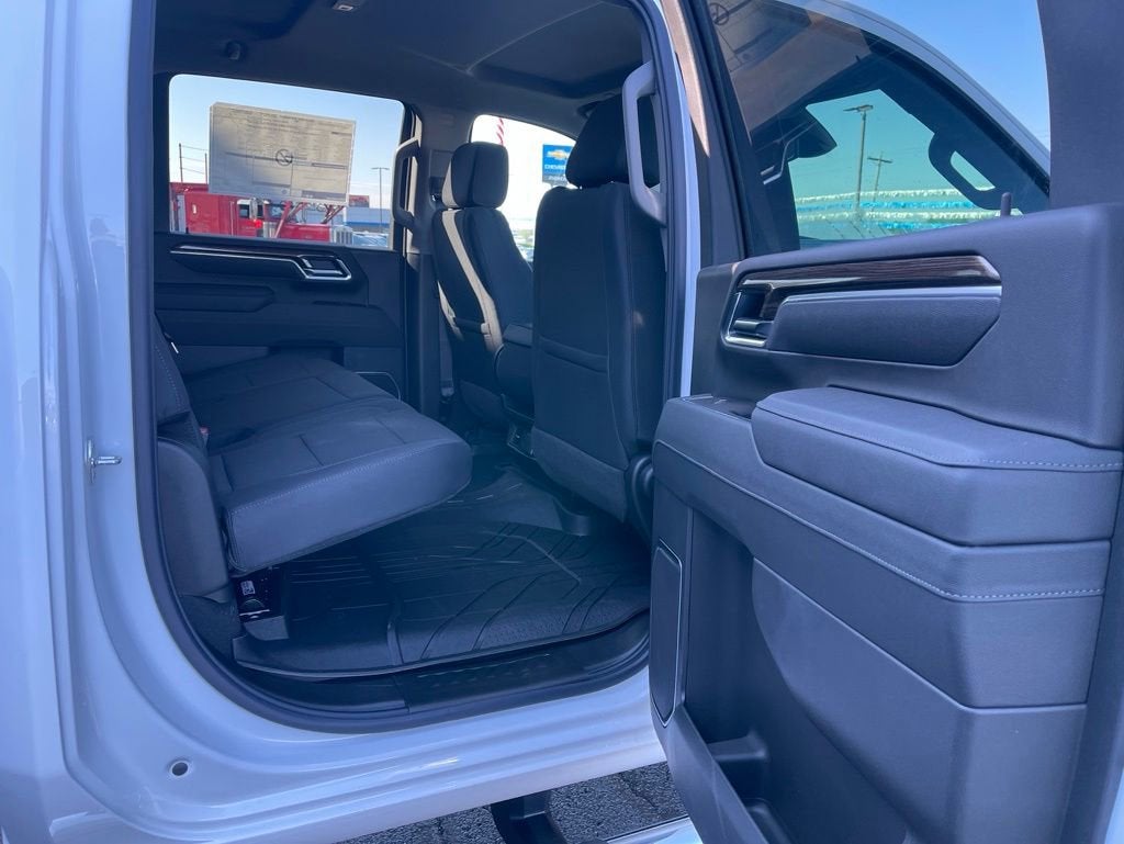 2026 Chevrolet Silverado 3500 HD Chassis Cab LT