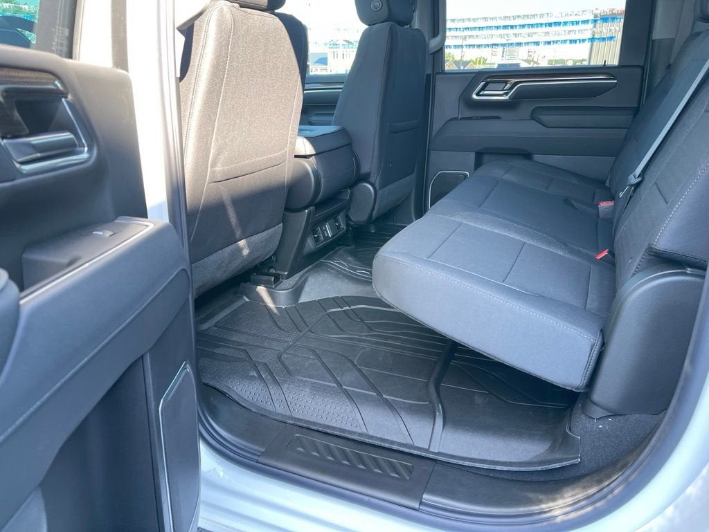 2026 Chevrolet Silverado 3500 HD Chassis Cab LT