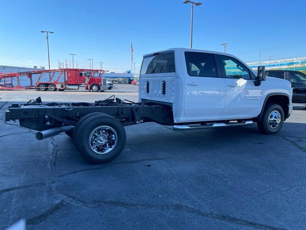 2026 Chevrolet Silverado 3500 HD Chassis Cab LT