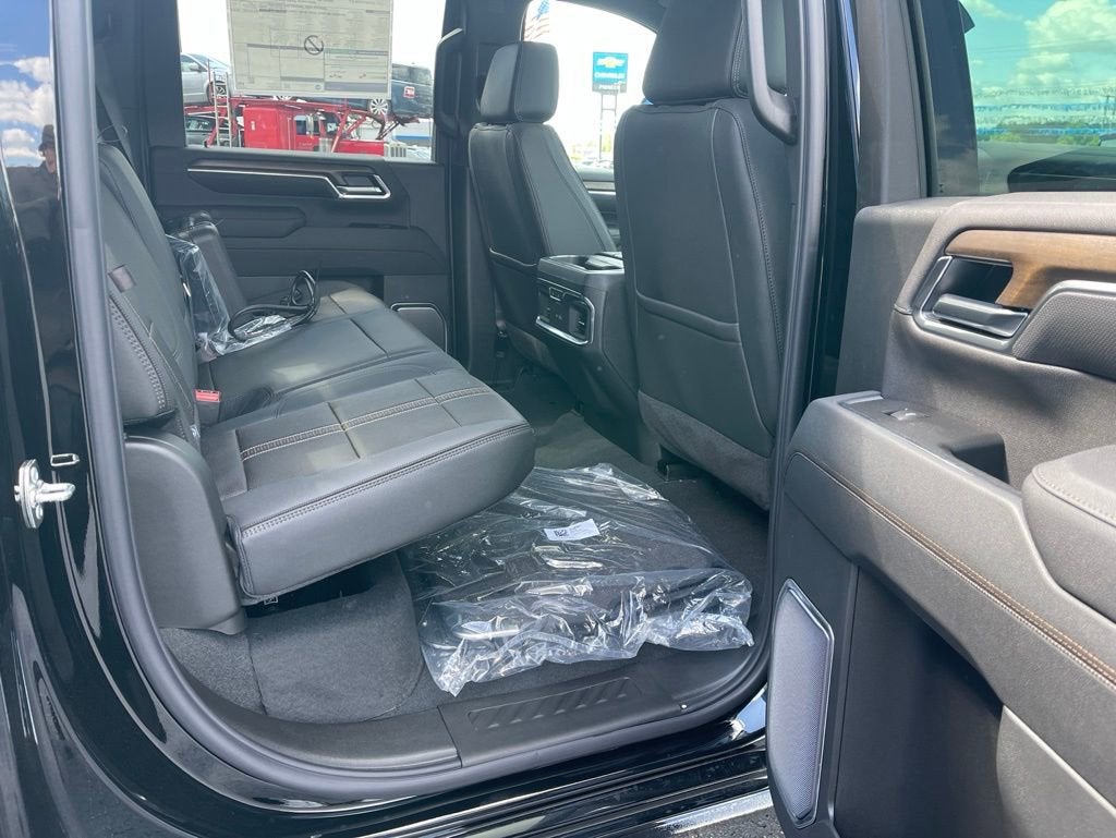 2026 Chevrolet Silverado 3500 HD High Country DRW