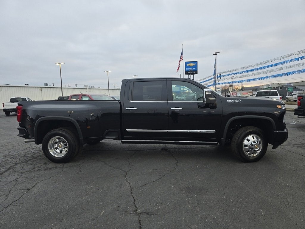 2026 Chevrolet Silverado 3500 HD High Country