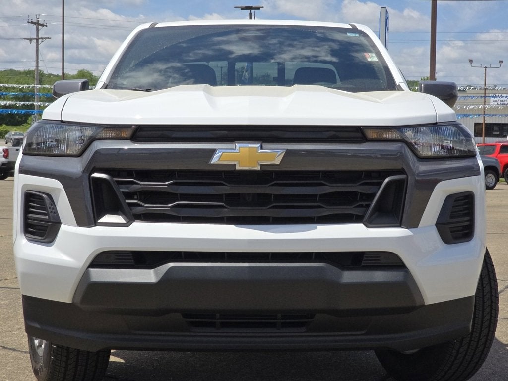 2025 Chevrolet Colorado WT/LT