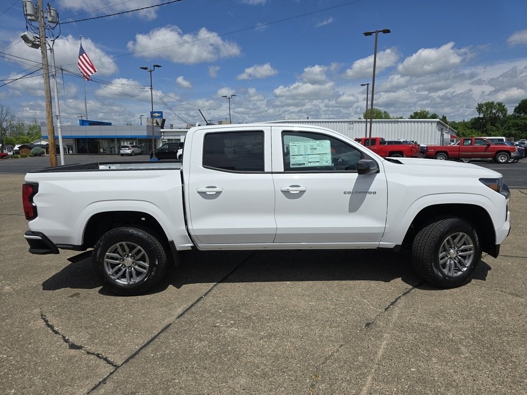 2025 Chevrolet Colorado WT/LT