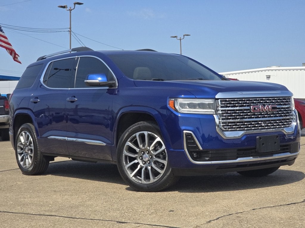 2023 GMC Acadia Denali