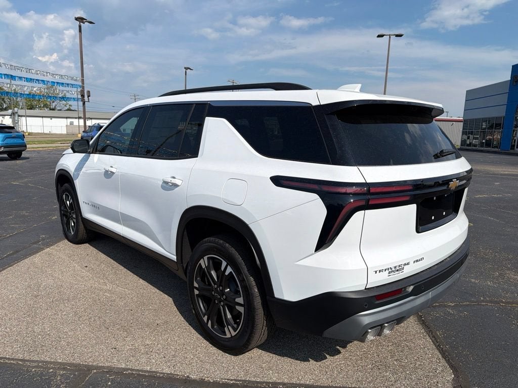 2027 Chevrolet Traverse LT