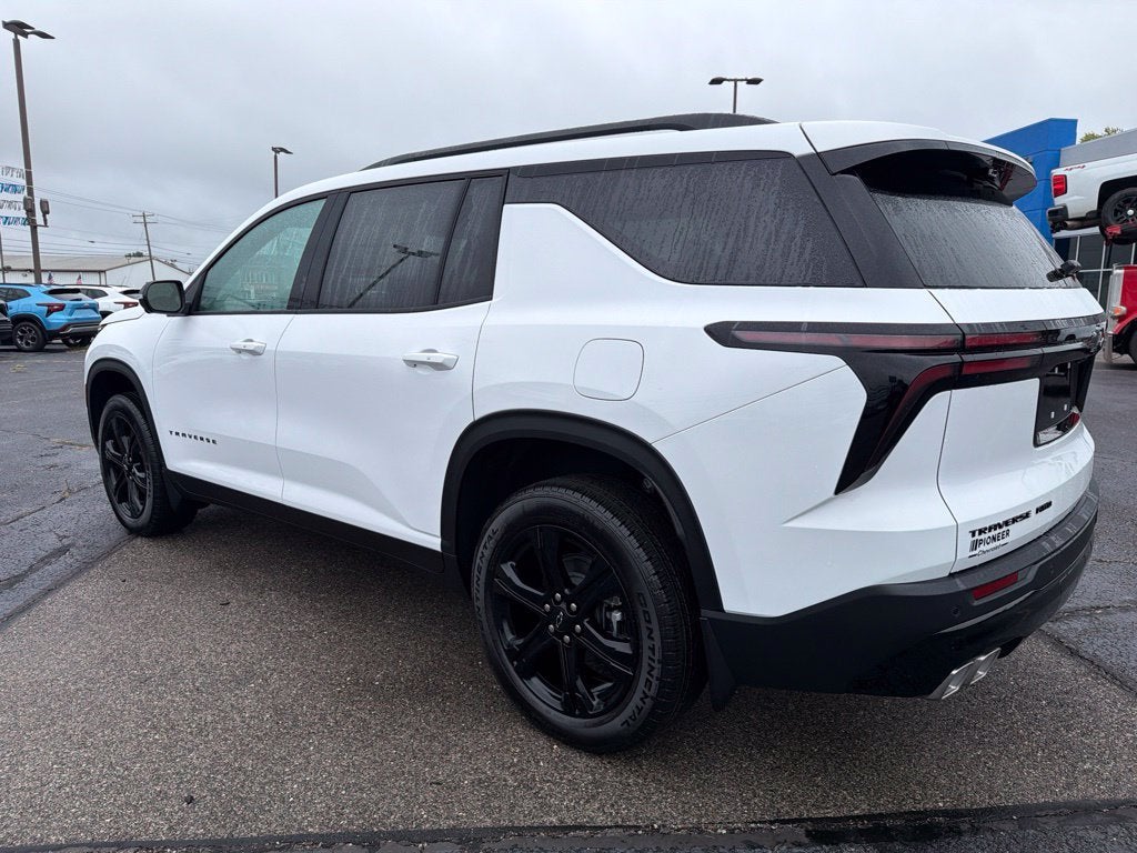2027 Chevrolet Traverse LT