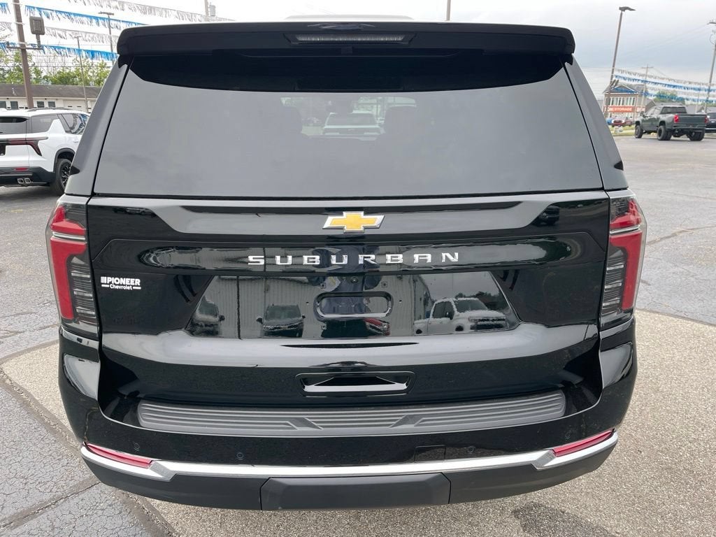 2026 Chevrolet Suburban LS