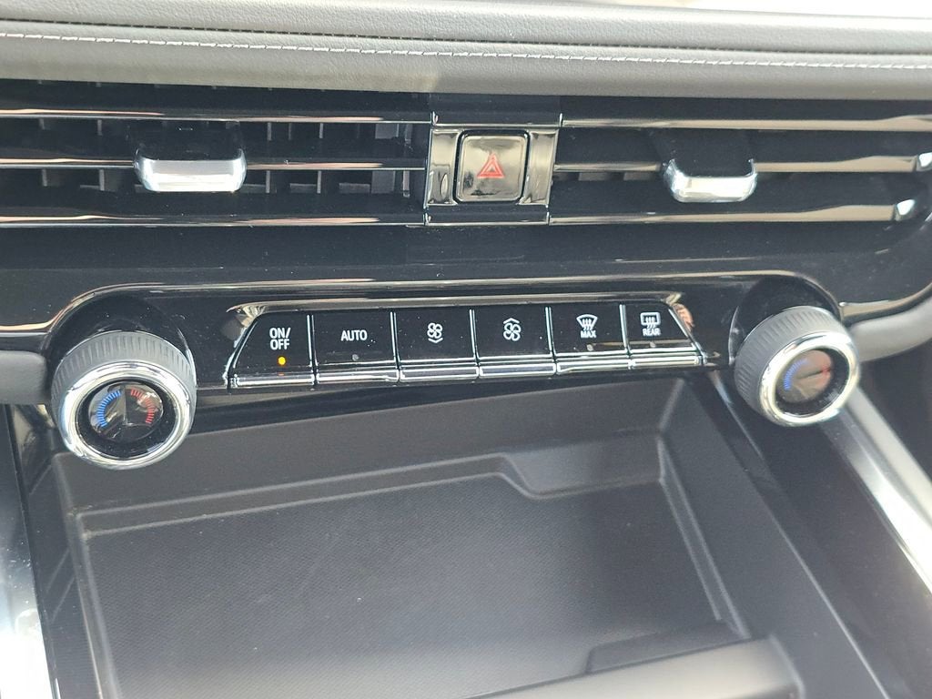 2025 Chevrolet Suburban LS