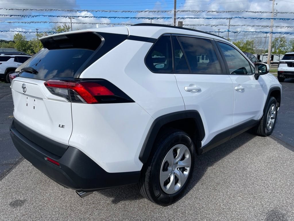 2021 Toyota RAV4 LE