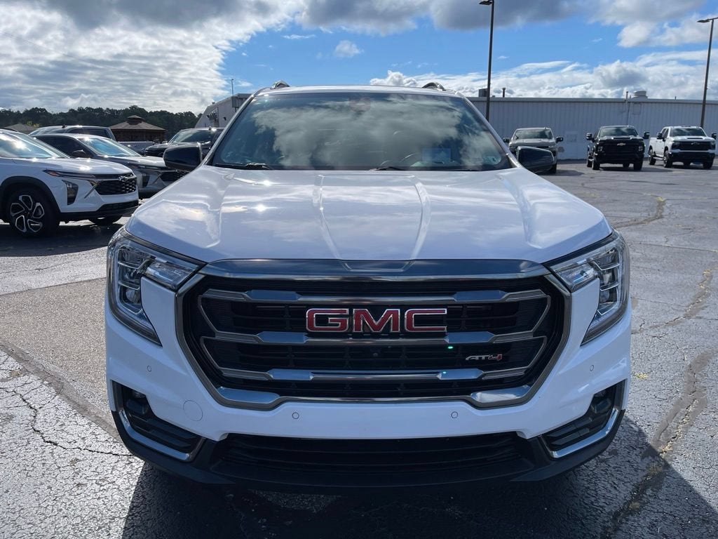 2023 GMC Terrain AT4