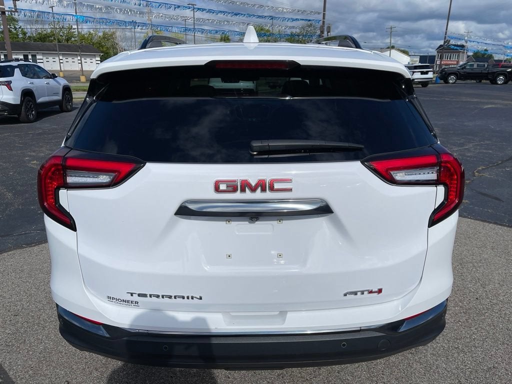 2023 GMC Terrain AT4