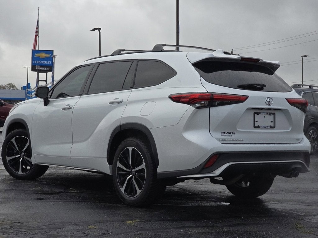 2022 Toyota Highlander XSE