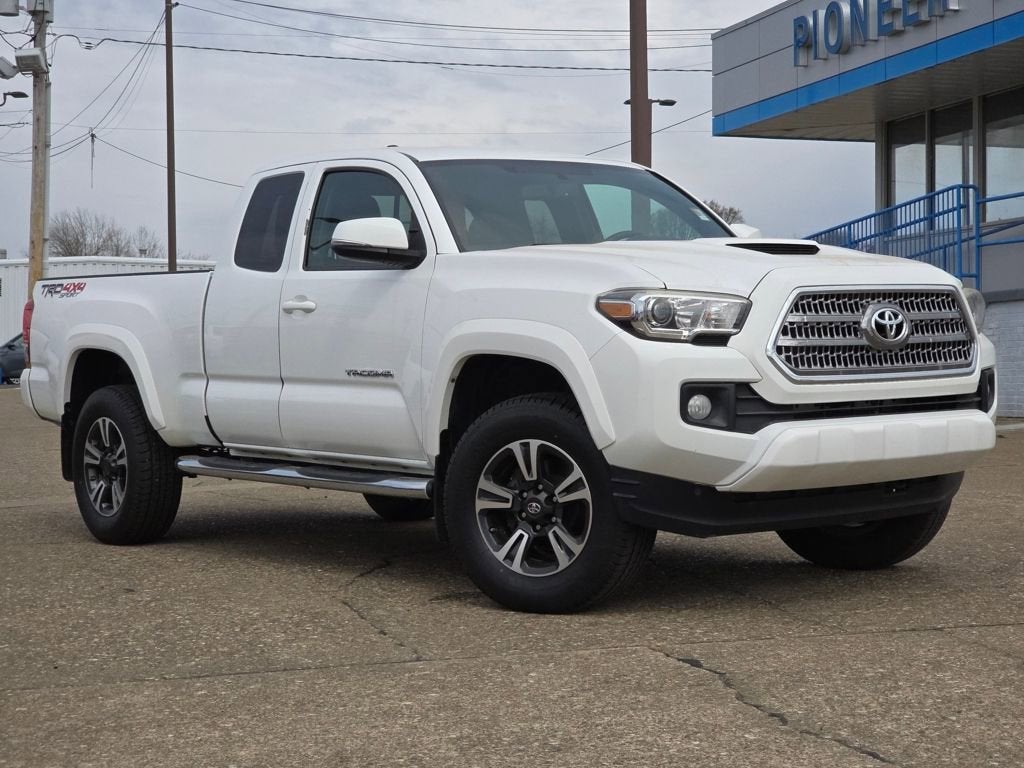 2017 Toyota Tacoma TRD Sport