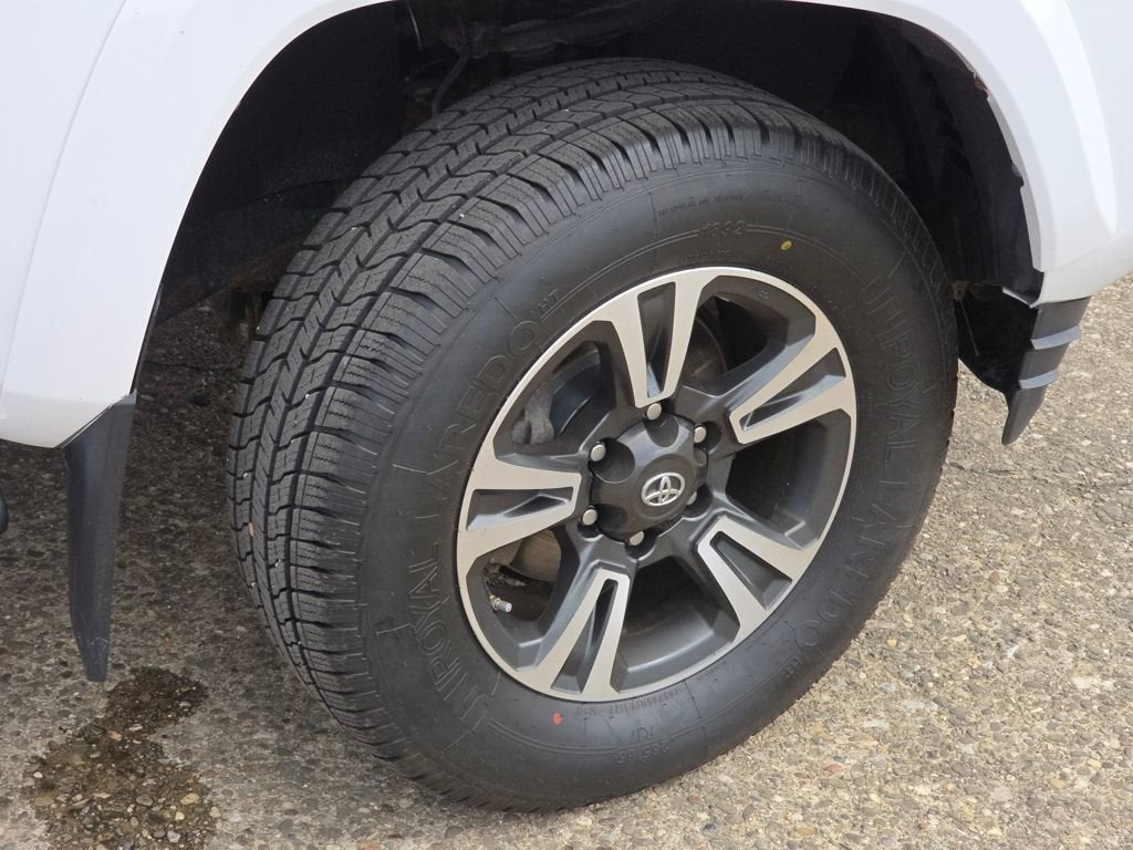 2017 Toyota Tacoma SR5