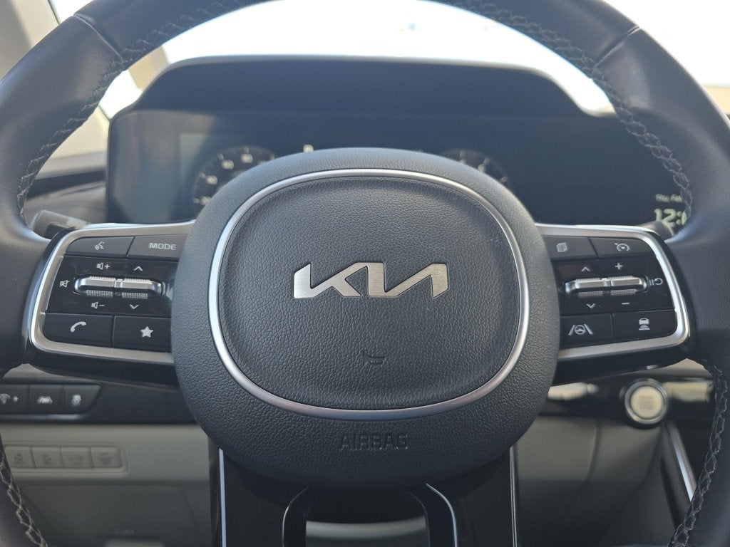 2024 Kia Carnival SX