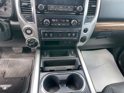 2020 Nissan Titan SL