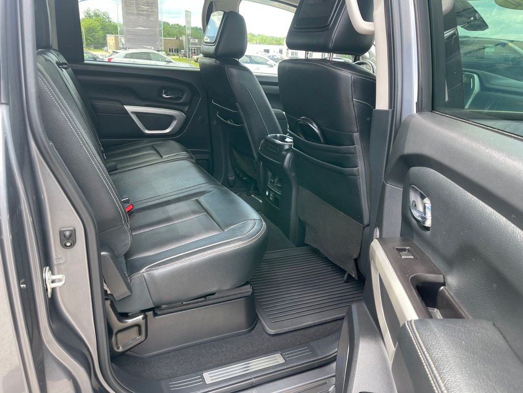 2020 Nissan Titan SL