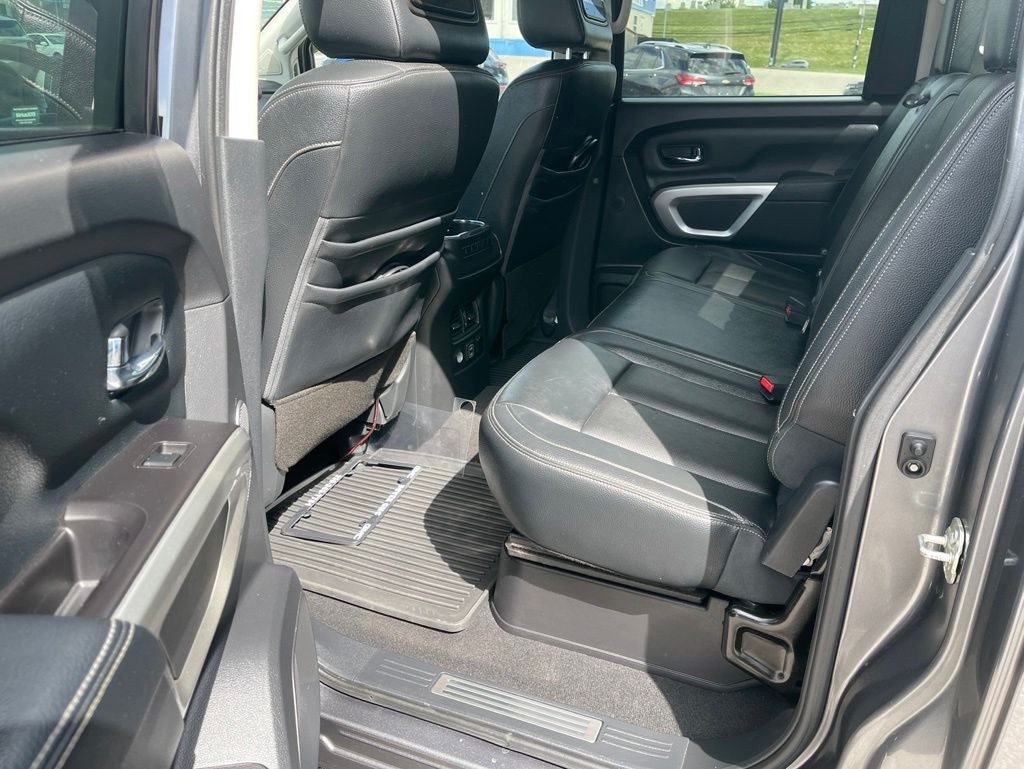 2020 Nissan Titan SL