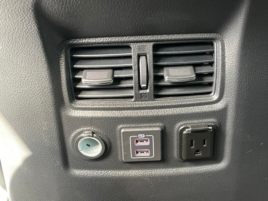 2020 Nissan Titan SL