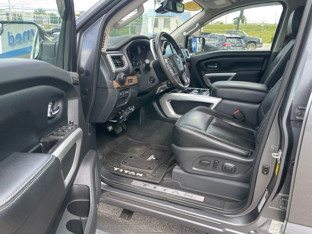 2020 Nissan Titan SL
