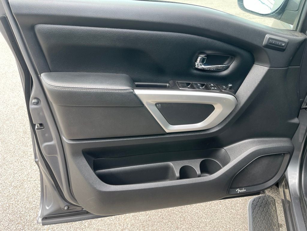 2020 Nissan Titan SL