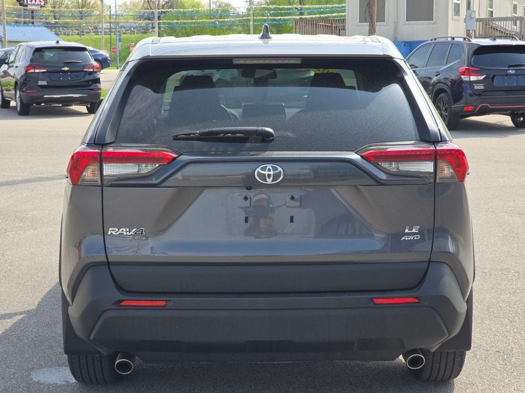 2024 Toyota RAV4 LE