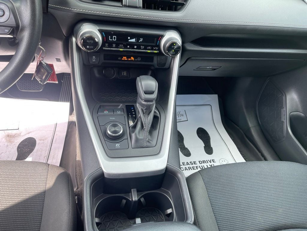2023 Toyota RAV4 Hybrid LE
