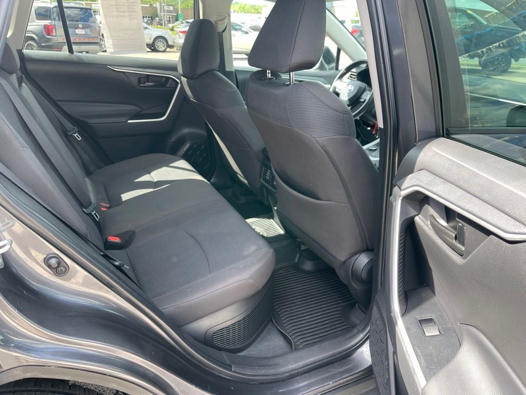 2023 Toyota RAV4 Hybrid LE