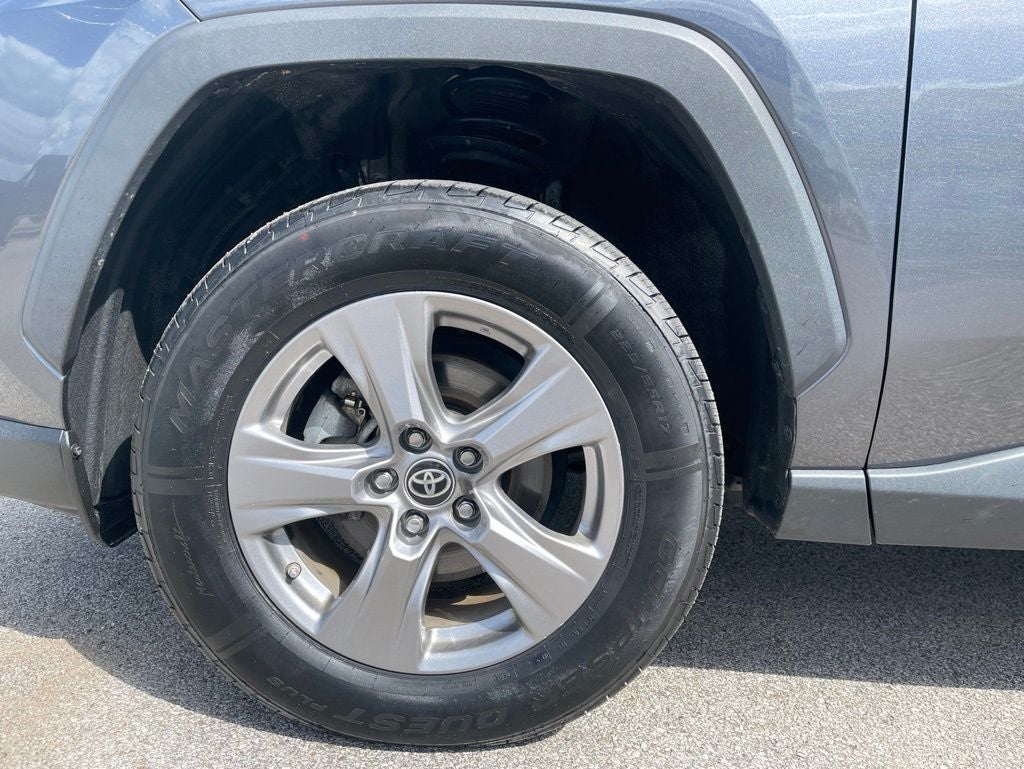2023 Toyota RAV4 Hybrid LE