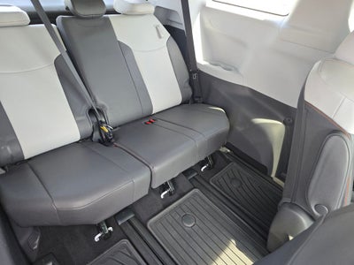 2021 Toyota Sienna XSE 7 Passenger