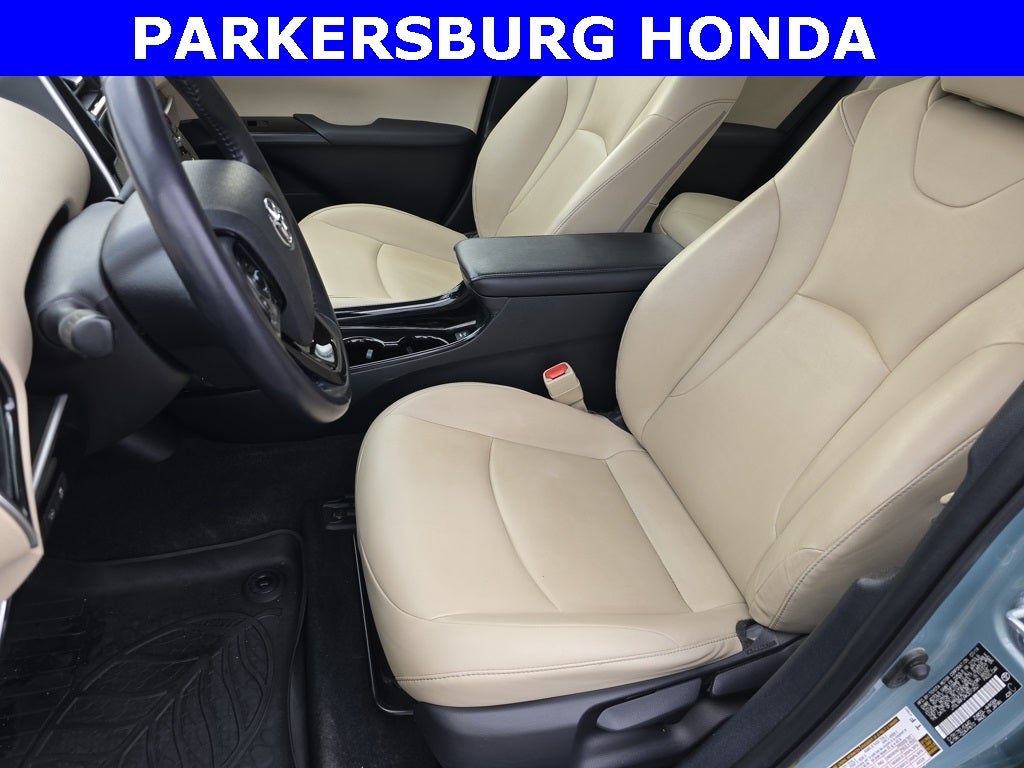 2019 Toyota Prius Base