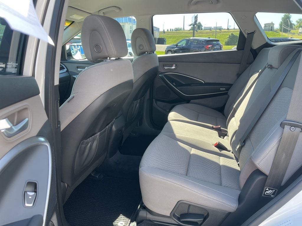 2018 Hyundai Santa Fe SE