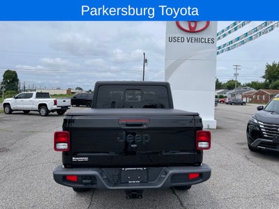 2022 Jeep Gladiator Sport