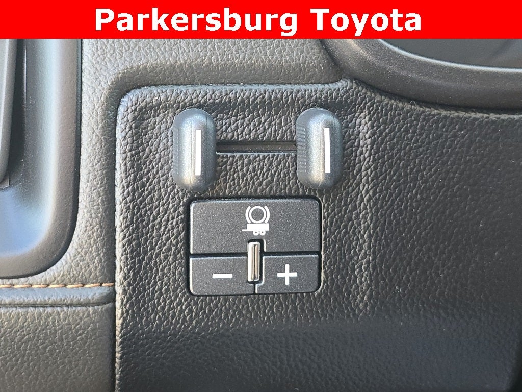 2022 GMC Canyon AT4 w/Cloth