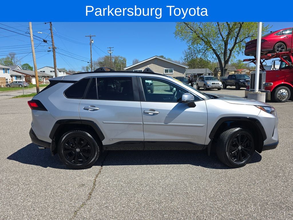 2024 Toyota RAV4 Hybrid SE