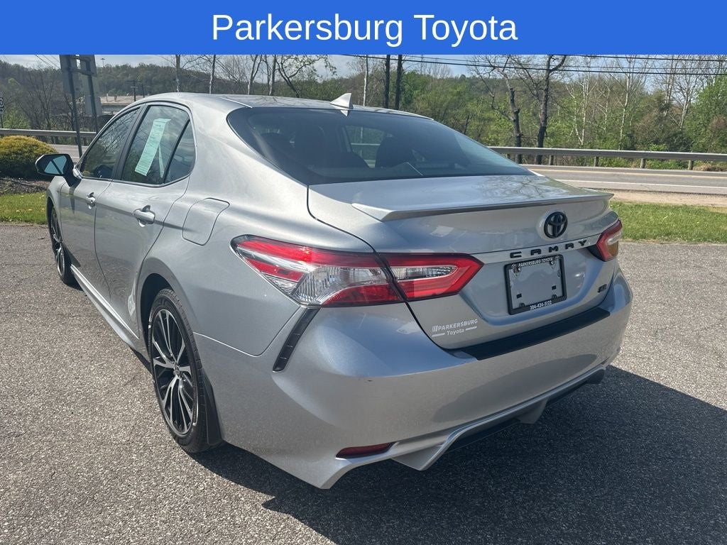 2020 Toyota Camry SE