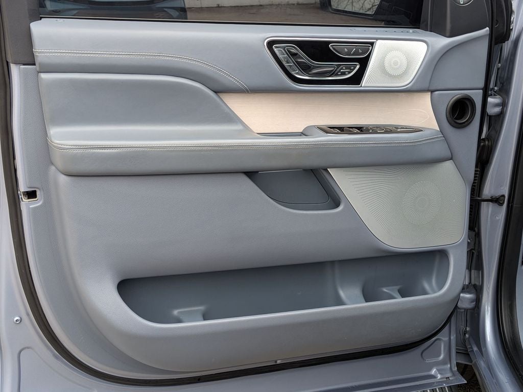 2024 Lincoln Navigator Black Label