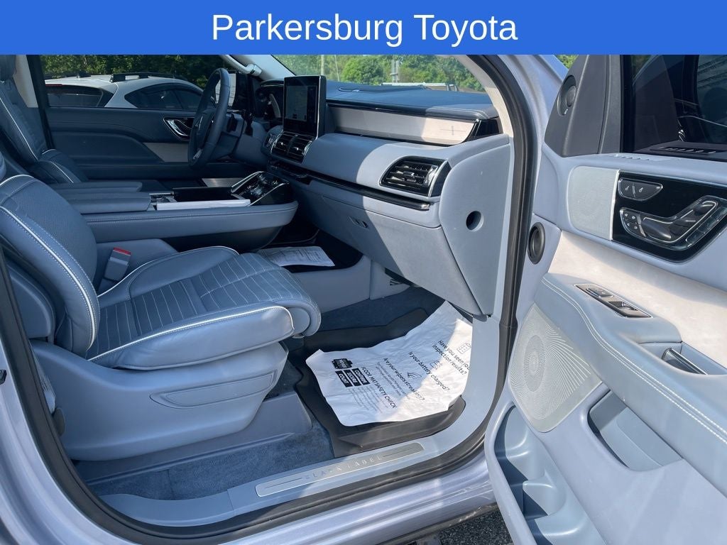 2024 Lincoln Navigator Black Label